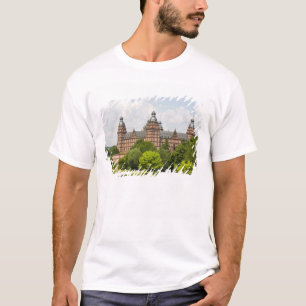 Duitsland, Beieren, Beieren, Aschaffenburg. Kastee T-shirt