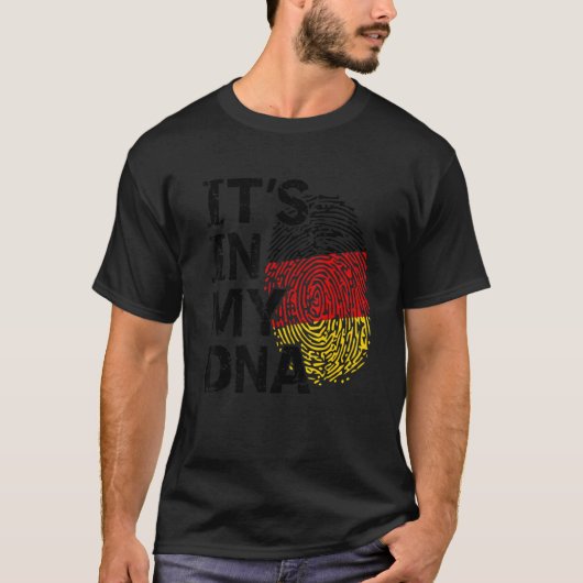 Duitsland ligt op de vlag in mijn Duitse dna-roet  T-shirt (Voorkant)
