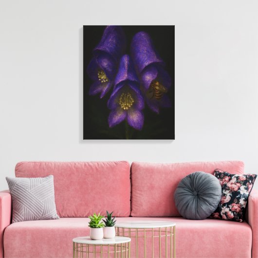 Duivelshelm: Toxic Elegance Impressionistische Kun Canvas Afdruk (Insitu (Woonkamer))