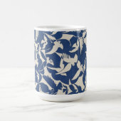 Duiven in wit en blauw  vogelontwerp koffiemok (Center)