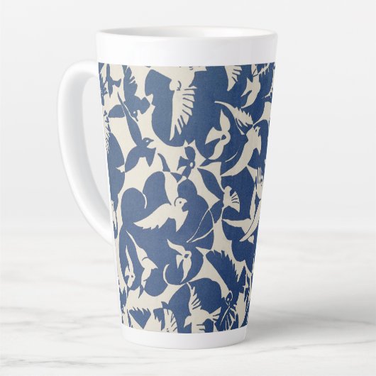 Duiven in wit en blauw vogelontwerp latte mok (Linkerhoek)