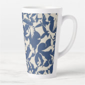 Duiven in wit en blauw  vogelontwerp latte mok (Rechts)