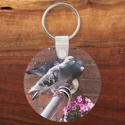 Duivenpaar en Roze Bloemen Sleutelhanger (Achterkant)