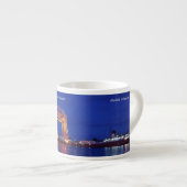 Duluth Aerial Lift Bridge & John G. Munson Espresso Kop (Voorkant rechts)