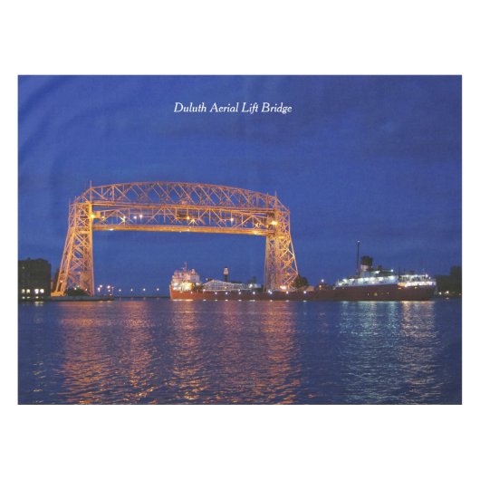 Duluth Aerial Lift Bridge & John G. Munson Tafelkleed (Voorkant (Horizontaal))