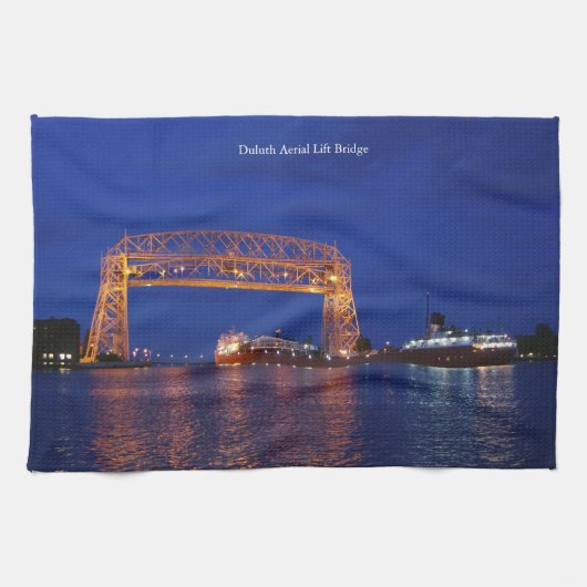 Duluth Aerial Lift Bridge & John G. Munson Theedoek (Horizontaal)