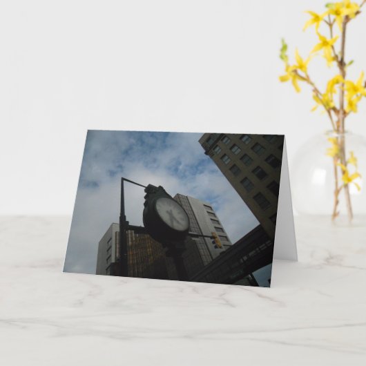 "Duluth Clock scheef" verjaardagskaart Kaart (Gele Bloem)