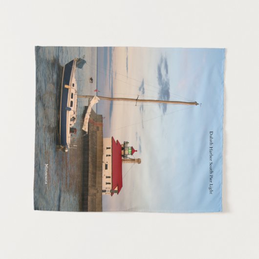 Duluth Harbour North Pier Light & Boat tapestry Wandkleed (Voorkant (horizontaal))