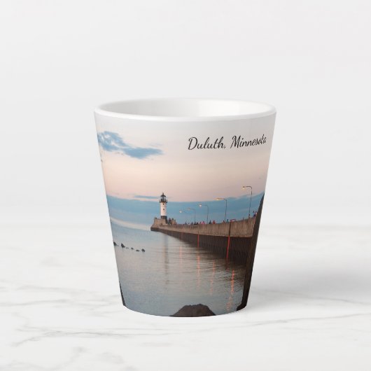 Duluth North Pier Light latte mok (Voorkant)
