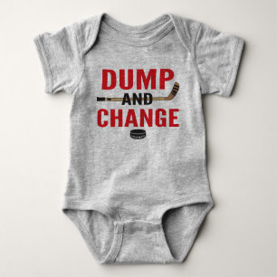 Dump en Change Hockey Baby Bodysuit Red Sticks