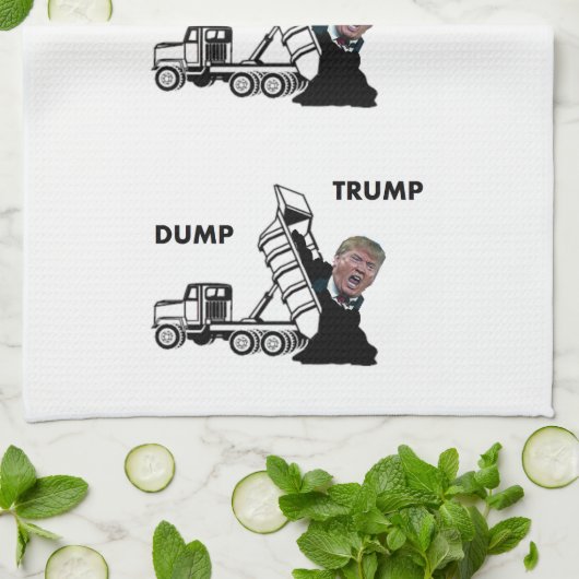 Dump Trump Theedoek (Gevouwen)