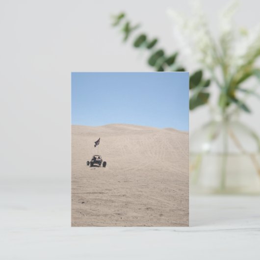 Dune Buggy in Sand Briefkaart (Staand voorkant)