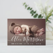 Dunne belettering geboortekaart kaart (Staand voorkant)