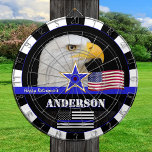 Dunne Blauwe Lijn & Amerikaanse Vlag darts, politi Dartbord<br><div class="desc">Gepersonaliseerd Dartboard met aangepaste "naam   bericht" met Eagle en dunne blauwe lijn Amerikaanse vlag (VS) - handhaving / politie thema - liefde mijn land,  vaders dag,  pensioen,  awards / patriots</div>