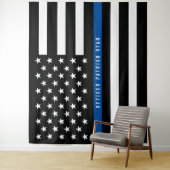 Dunne blauwe lijn Amerikaanse vlag monogram Wandkleed (In situ)