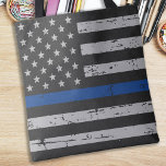 Dunne blauwe lijn VS Amerikaanse vlag - Politieage Tote Bag<br><div class="desc">Introductie van onze nieuwe Thin Blue Line Flag Canvas tas, ideaal voor politieagenten, politie moeders, politie vrouwen, politie vrouwen, en iedereen die wil show op hun steun voor de wetshandhaving. Deze canvas tas is ontworpen met nepleer en een benauwde stijl en heeft de Amerikaanse vlag met een opvallende dunne blauwe...</div>