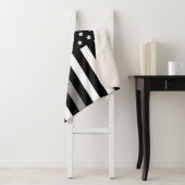 Dunne grijze lijn Amerikaanse vlag Monogram Med. Sherpa Deken (In situ)