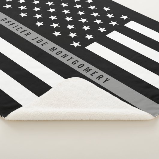 Dunne grijze lijn Amerikaanse vlag Monogram Med. Sherpa Deken (3/4)