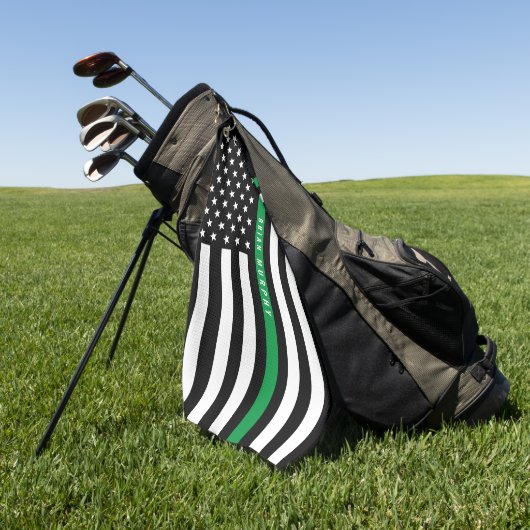 Dunne groene lijn Amerikaanse vlag monogram Golfhanddoek (Groen)