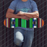 Dunne kleurige strepen - 1 skateboard<br><div class="desc">Custom design product met een kleurrijk patroon. Personaliseer deze sjabloon met uw kunstwerk. Breng dit ontwerp over op elk item.</div>
