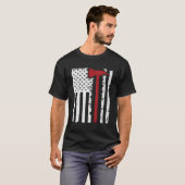 Dunne rode lijn brandweerman bijl Amerikaanse vlag T-shirt (Voorkant volledig)