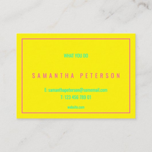 Dunne roze neonrand, geel visitekaartje (Achterkant)