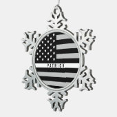 Dunne witte lijn EMS EMT Monogramnaam Tin Sneeuwvlok Ornament (Rechts)