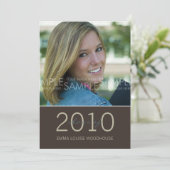 "Duo" Dark Tan Afstuderen Invitation Kaart (Staand voorkant)