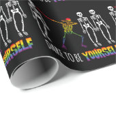 Durf jezelf te zijn Halloween Dabbing Skelet Cadeaupapier (Rol Hoek)