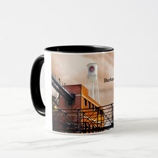 Durham North Carolina Lucky Strike Tower Mok (Voorkant links)