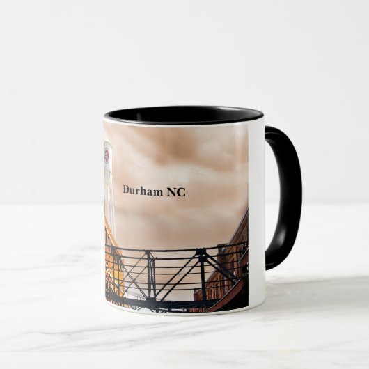 Durham North Carolina Lucky Strike Tower Mok (Voorkant rechts)