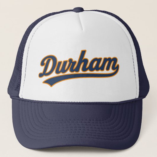 Durham Script Design – Retro Bull City Style Trucker Pet (Voorkant)