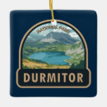 Durmitor Nationaal Park Montenegro Reiskunst Keramisch Ornament<br><div class="desc">Durmitor vector artwork ontwerp. Durmitor is een massief in het noordwesten van Montenegro. Het is onderdeel van de Dinarische Alpen.</div>