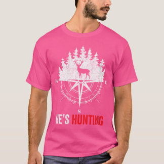 Dus hij jaagt grappig t-shirt