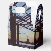 Dusk at Freedom's Birthplace, Ellis Island Bedankdoosjes (Geopend)