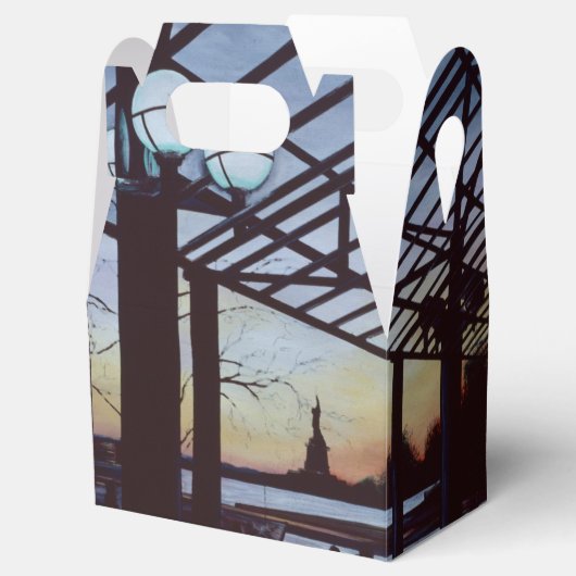 Dusk at Freedom's Birthplace, Ellis Island Bedankdoosjes (Geopend)