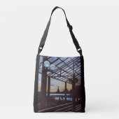 Dusk bij Freedom's Birthplace, Ellis Island Crossbody Tas (Achterkant)