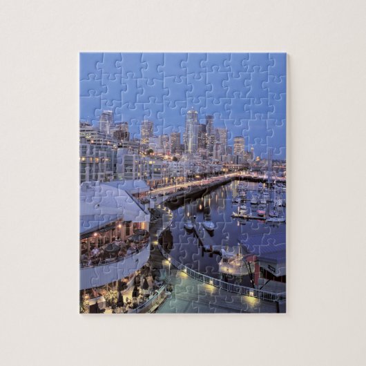 Dusk op Bell Harbour in Seattle, Washington. Legpuzzel (Verticaal)