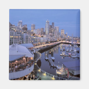 Dusk op Bell Harbour in Seattle, Washington. Magneet