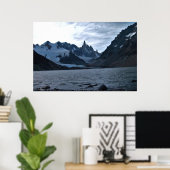 Dusk over Laguna Torre Poster (Thuiskantoor)