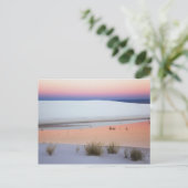 Dusk sky weerspiegeld in zwembad water uit briefkaart (Staand voorkant)