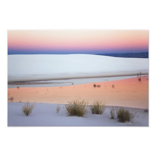 Dusk sky weerspiegeld in zwembad water uit foto afdruk (Voorkant)