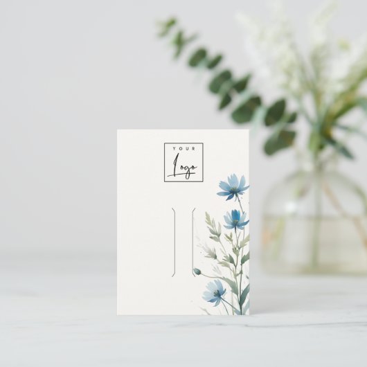 Dusky Blue Wildflower Logo Haarspeld Sieraden Disp Visitekaartje (Staand voorkant)