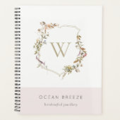Dusky Blush Pink Wildflower Crest Monogram Planner (Voorkant)