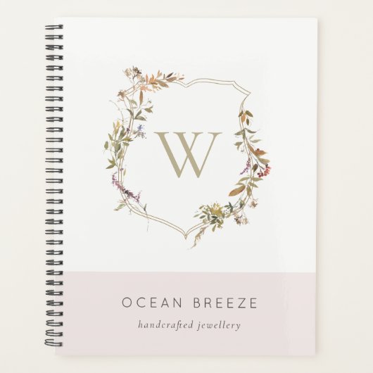 Dusky Blush Pink Wildflower Crest Monogram Planner (Voorkant)
