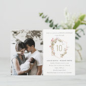 Dusky Blush Wildflower Crest Foto Jubileum Kaart (Staand voorkant)