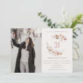 Dusky Herfst Marsala Blush Bloemen Foto Verjaardag Kaart (Staand voorkant)