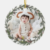 Dusky Sage Green Kerstmis Wreatfoto Blessings Keramisch Ornament (Voorkant)