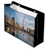 Dusseldorf Duitsland Groot Cadeauzakje (Voorkant Gekanteld)