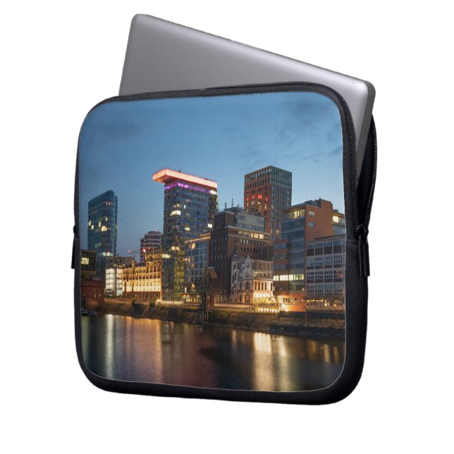 Dusseldorf Duitsland Laptop Sleeve (Voorkant Links)